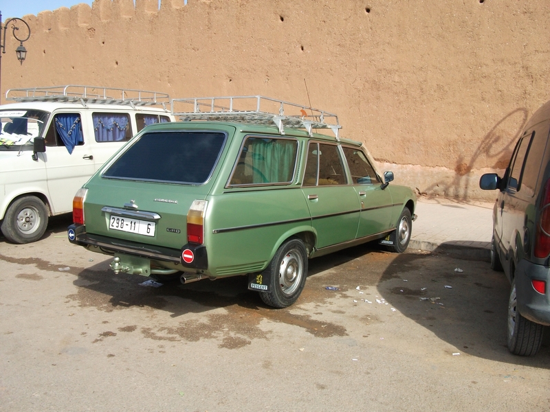 peugeot-504-002.jpg