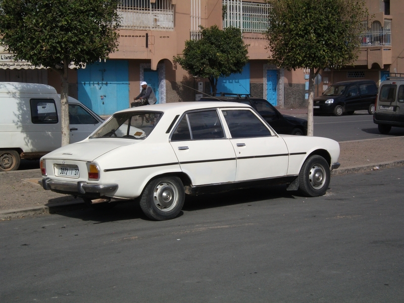 peugeot-504-004.jpg